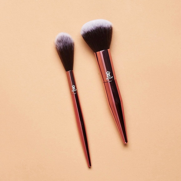 Moda Studio Powder + Soft Glow 2-Piece Brush Set - Picture 3 of 7